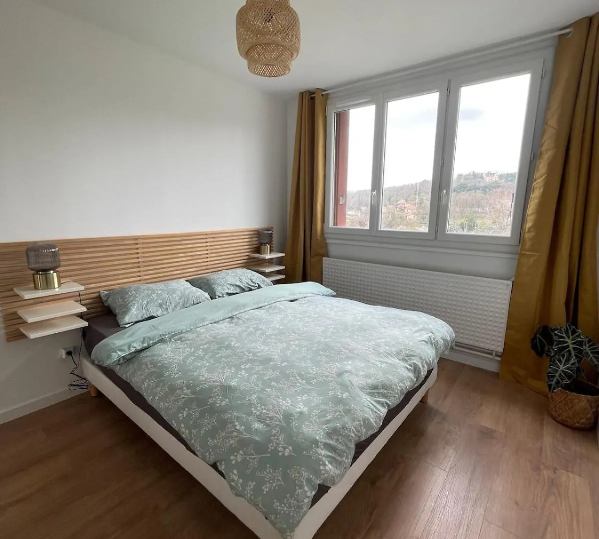 Logement Spacieux Et Lumineux La Mulatiere Frankrijk